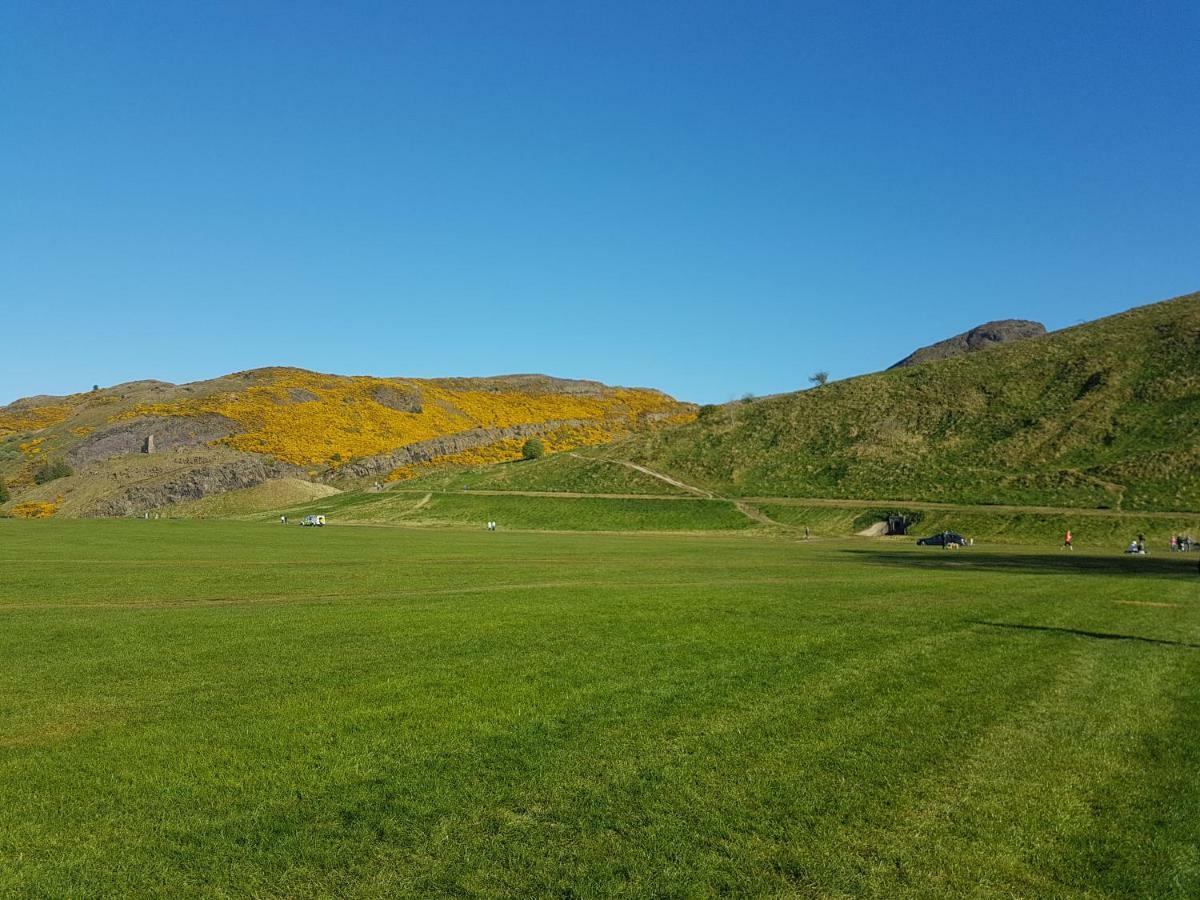 Beautiful Holyrood Park Apartment Edinburgh Ngoại thất bức ảnh