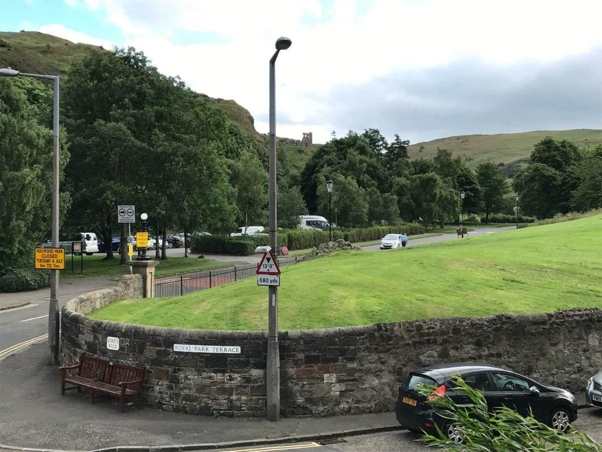 Beautiful Holyrood Park Apartment Edinburgh Ngoại thất bức ảnh