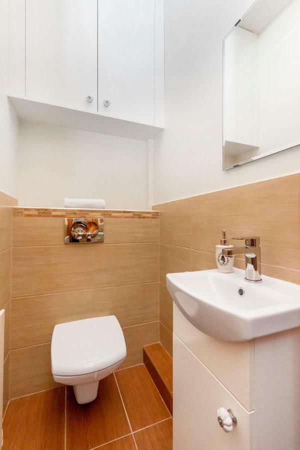 Beautiful Holyrood Park Apartment Edinburgh Ngoại thất bức ảnh